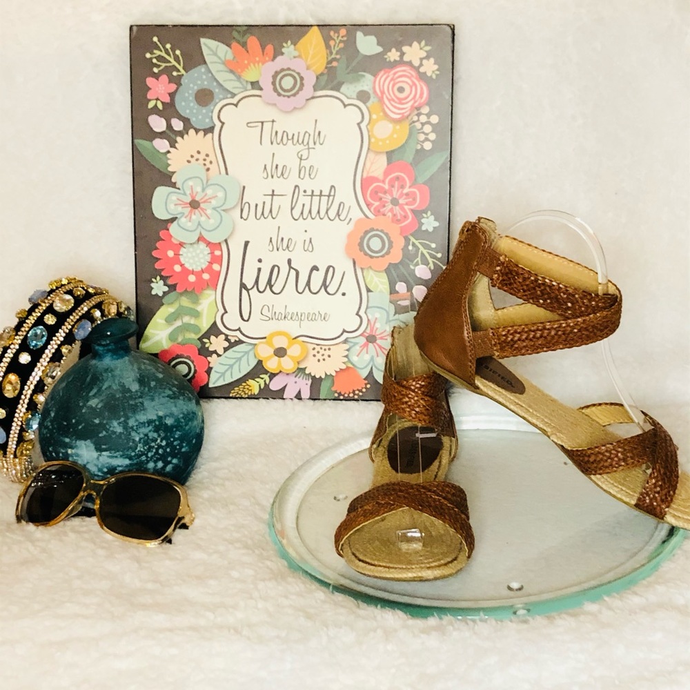 Brown thick strap sandals